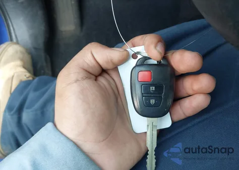 2015 Toyota Rav4 Le from USA, damaged, VIN 2T3BFREV6FW400794